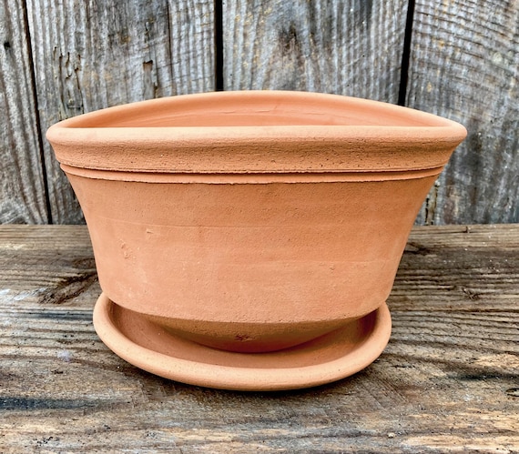TERRACOTTA FLOWER POT