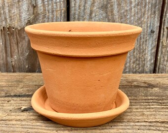 CLAY FLOWER POT #9. Wheel-thrown terra cotta planter and saucer. Unique studio pottery.