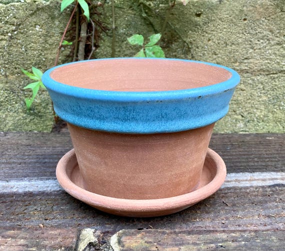 STONEWARE FLOWER POT