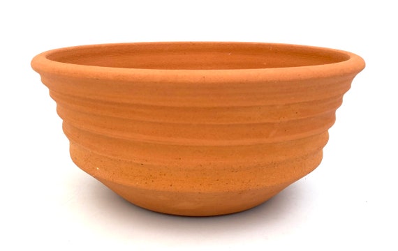 CLAY FLOWER POT