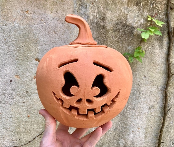 TERRACOTTA PUMPKIN