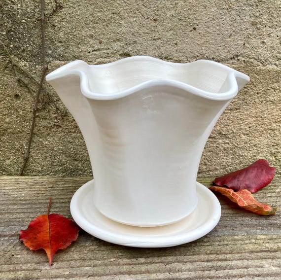WHITE EARTHENWARE PLANTER