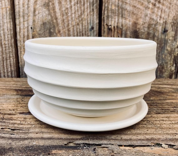 WHITE EARTHENWARE PLANTER