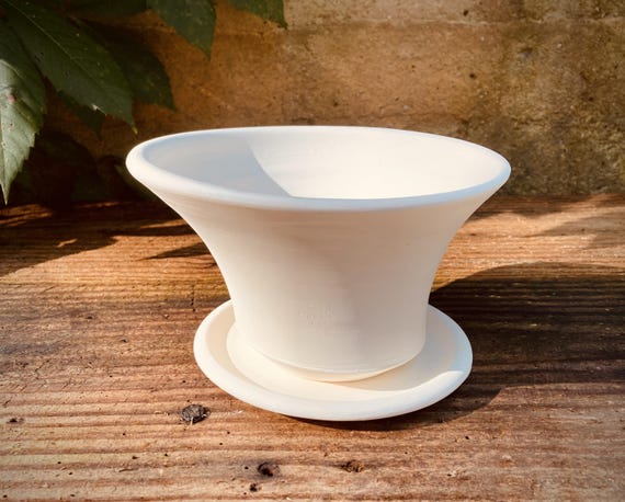 WHITE EARTHENWARE PLANTER