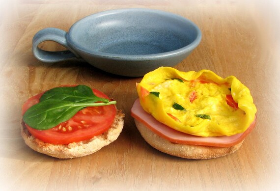 STONEWARE EGG COOKER