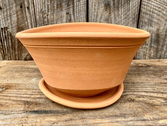 TERRACOTTA FLOWER POT