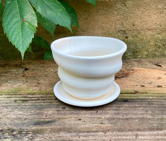 WHITE EARTHENWARE PLANTER