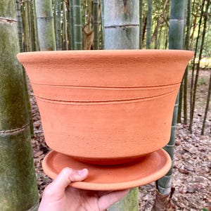 MACETA DE CERÁMICA N.° 34. Maceta grande de arcilla de terracota. Totalmente natural. Porosa.