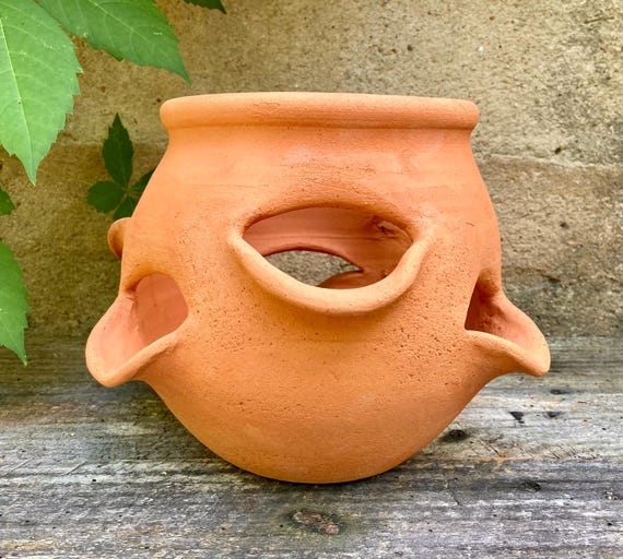 TERRACOTTA STRAWBERRY POT