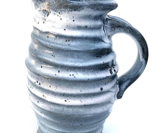 KLEINE KERAMIEK KAN #18 Kleikruik van aardewerk die ook leuk is als vaas.