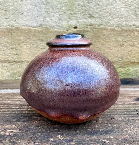 STONEWARE CLAY VASE