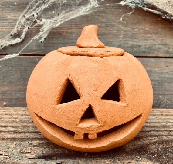 TERRACOTTA PUMPKIN