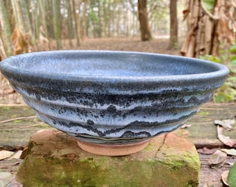 HANDMADE POTTERY BOWL #6. Wheel thrown studio pottery. High fired stoneware.