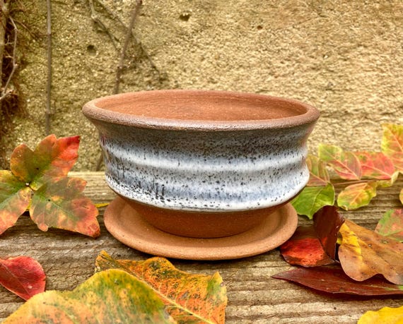 STONEWARE FLOWER POT