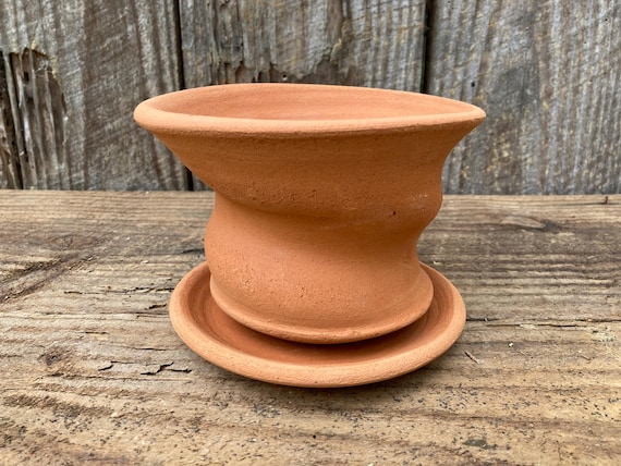 TERRACOTTA FLOWER POT