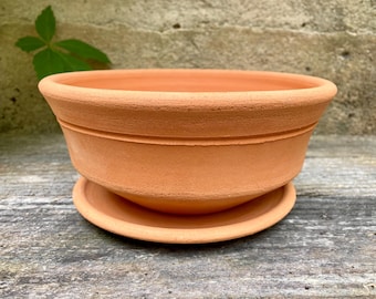 TERRACOTTA CLAY PLANTER #78. Porous flower pot for healthy plants. Handmade. One of a kind.