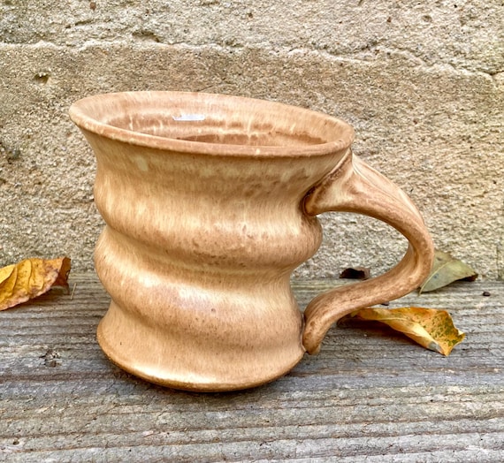 LARGE CERAMIC MUG