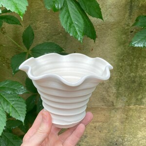 30 inch pots for plants Mayne - Modesto 30in Round Planter