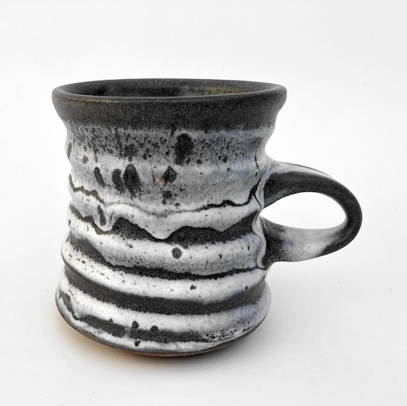 STONEWARE COFFEE MUG