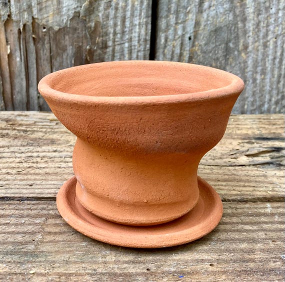 TERRACOTTA FLOWER POT
