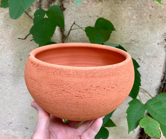 TERRACOTTA FLOWER POT