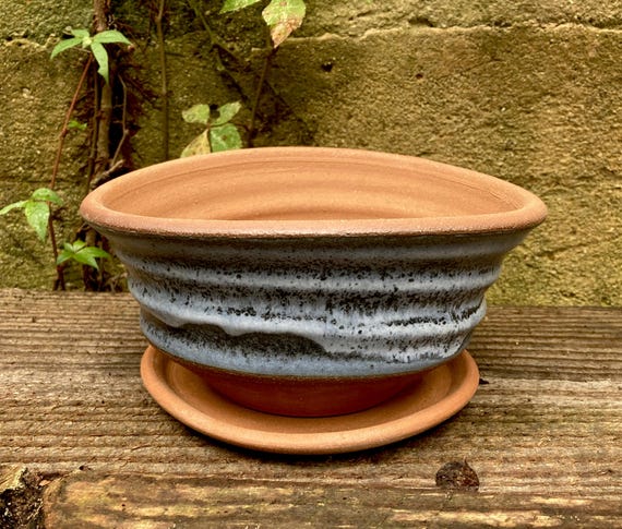 STONEWARE FLOWER POT