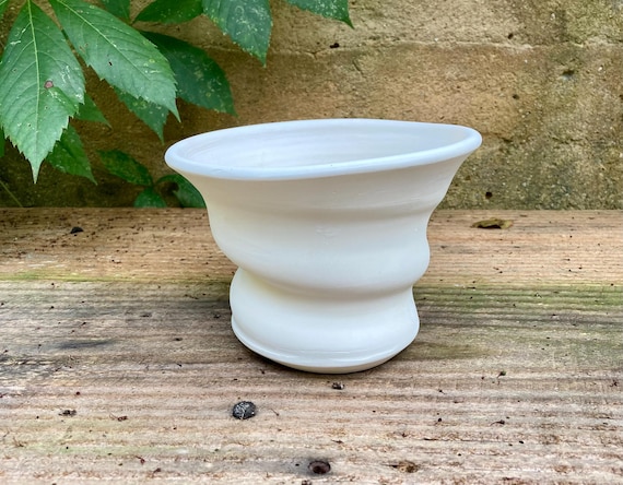 WHITE EARTHENWARE PLANTER