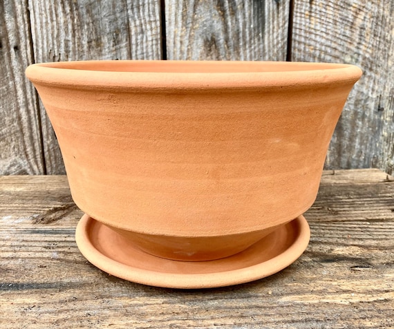 TERRACOTTA FLOWER POT