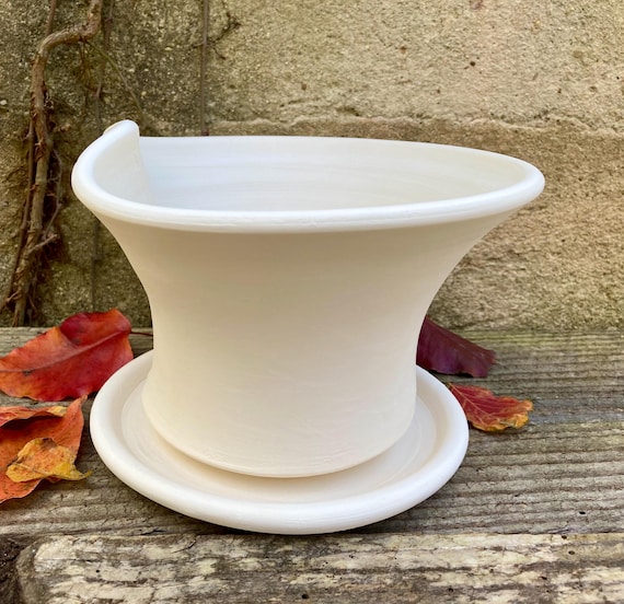 WHITE EARTHENWARE PLANTER