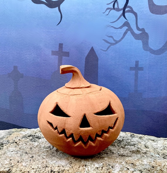 TERRACOTTA PUMPKIN