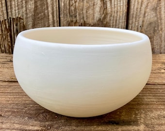 WHITE FLOWER POT #69. Wheel thrown earthenware clay planter. One of a kind.