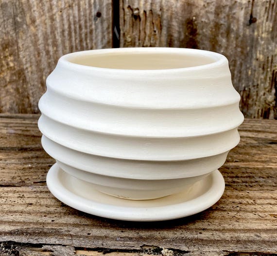 WHITE EARTHENWARE PLANTER