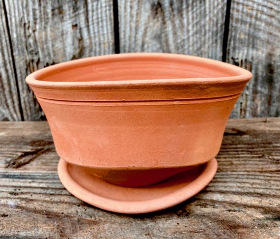 TERRACOTTA FLOWER POT