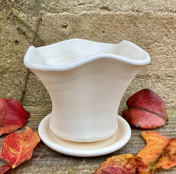WHITE EARTHENWARE PLANTER