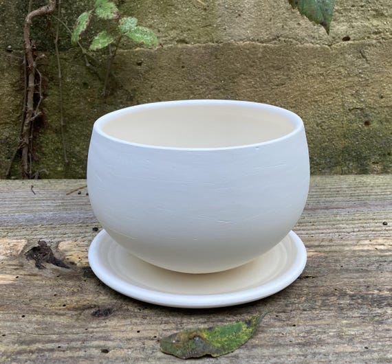 WHITE EARTHENWARE PLANTER
