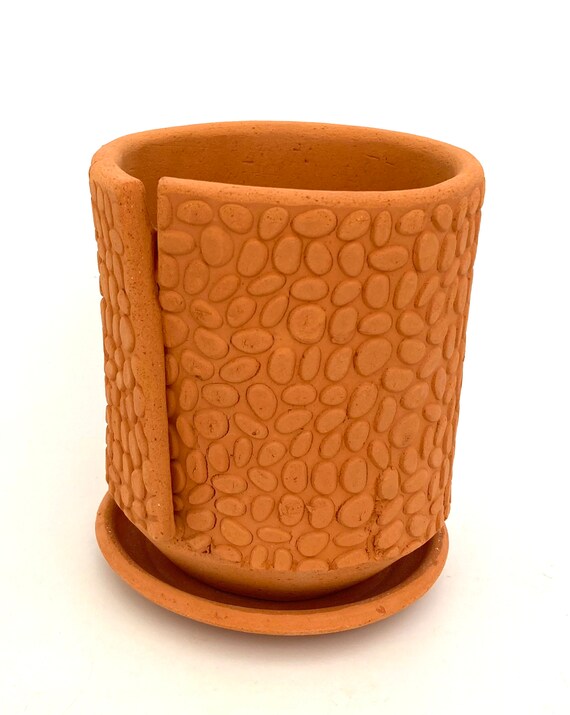 TERRACOTTA FLOWER POT