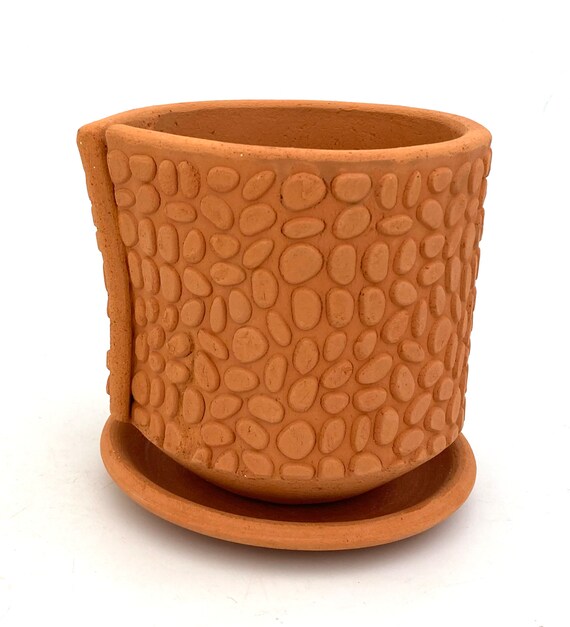 TERRACOTTA FLOWER POT