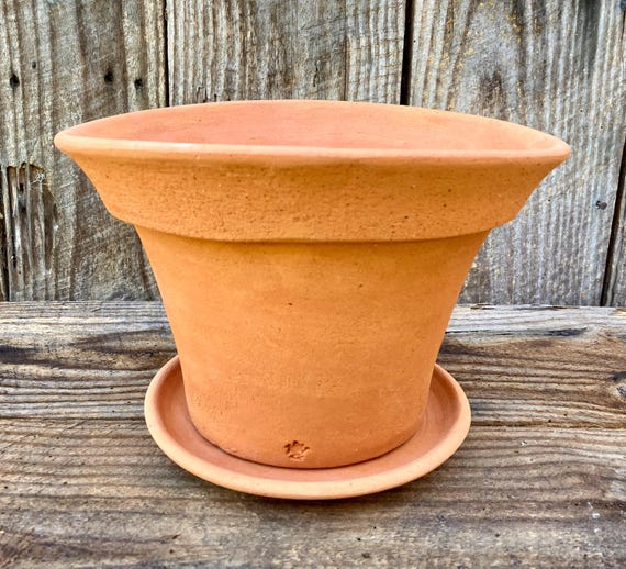 TERRACOTTA FLOWER POT