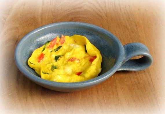 STONEWARE EGG COOKER