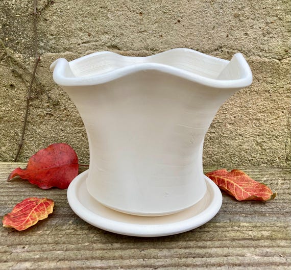 WHITE EARTHENWARE PLANTER
