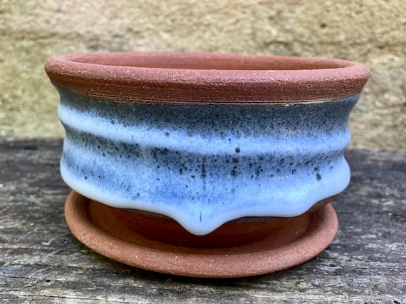 STONEWARE FLOWER POT