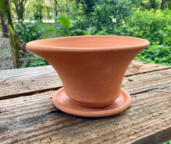 TERRACOTTA FLOWER POT