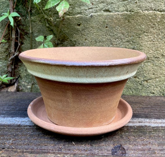STONEWARE FLOWER POT