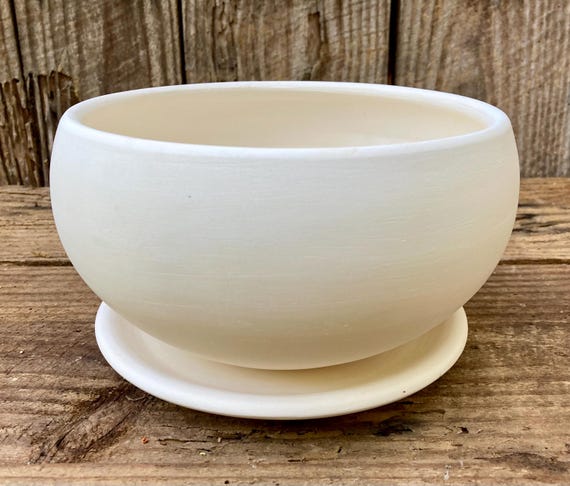 WHITE EARTHENWARE PLANTER