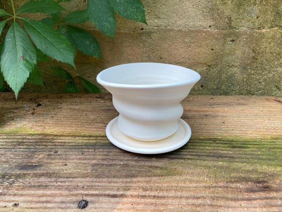 WHITE EARTHENWARE PLANTER