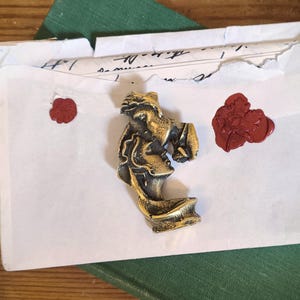 Handcrafted Brass Paperweight – Ornate Vintage-Inspired Desk Decor – Solid Brass Collectible Sculpture - Couple Kissing