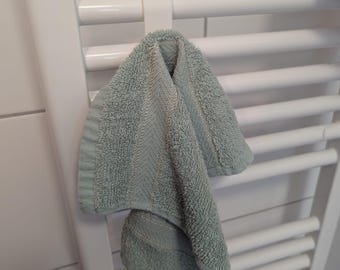 Towel Hook for Round Radiator - 3D Printed