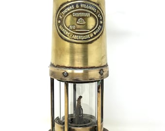 Vintage Brass and Cooper Kerosene Lamp Made by E Thomas & Williams