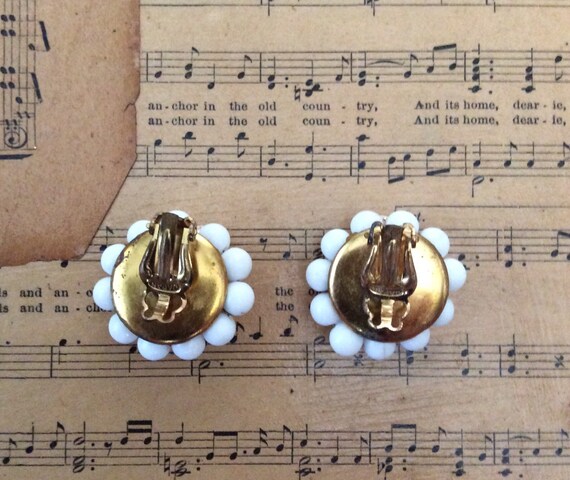 Vintage White Beaded 1960s Clip Earrings - image 8