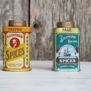 Vintage Tin Salt and Pepper Shaker Set image 3